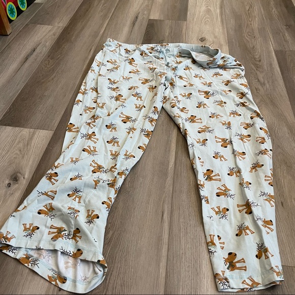 Old Navy Holiday Pajama Pants | Poshmark
